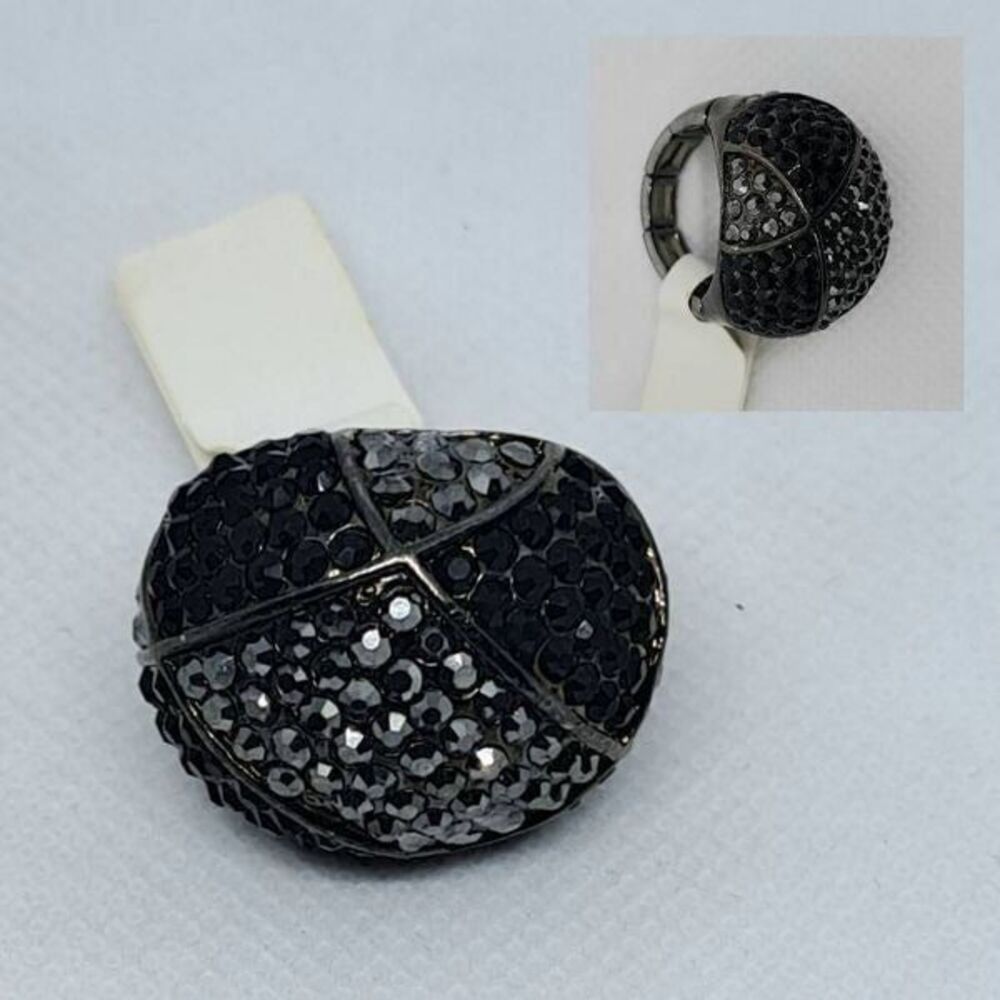 Fashion ring